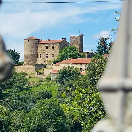 4 Etoiles Au Coeur De L'auvergne Avec Terrasse, Jardin Clos Et Equipements Pour Enfants - Fr-1-582-476 Nyaraló *