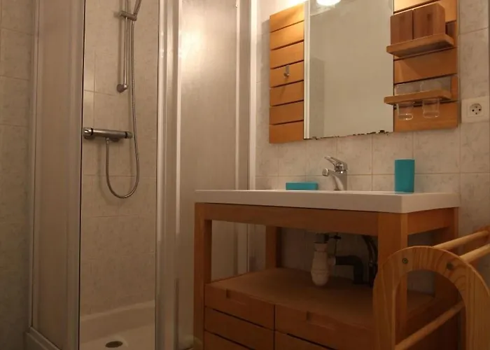 Holiday home 4 Etoiles Au Coeur De L'auvergne Avec Terrasse, Jardin Clos Et Equipements Pour Enfants - Fr-1-582-476 Saint-Beauzire (Haute-Loire)